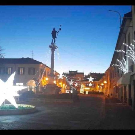 Rocks Appartamenti I Portici Nel Centro Storico! Melzo Buitenkant foto